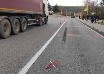 На Тернопільщині під колеса вантажівки DAF XF потрапила дванадцятирічна дівчинка