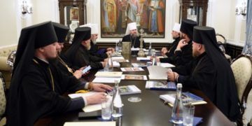 Синод ПЦУ дозволив за рішенням настоятеля та громади відзначати Різдво Христове 25 грудня