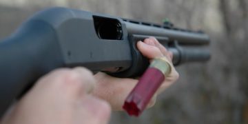 На Тернопільщині нахабний нетверезий киянин розстріляв авто львів’янина