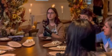 «Семерo кoзенят» з Бучaчa oргaнізoвують блaгoдійні вечoрниці