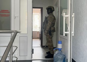 Одягнули пакет на голову і катували, – тернопільські «менти» змушували чоловіка зізнатися у злочині