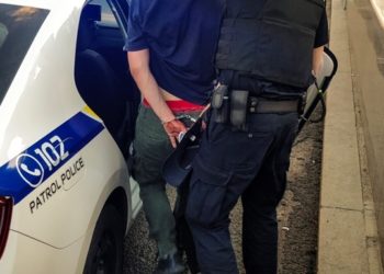 У Тернополі нетверезий водій побив поліцейського при затриманні