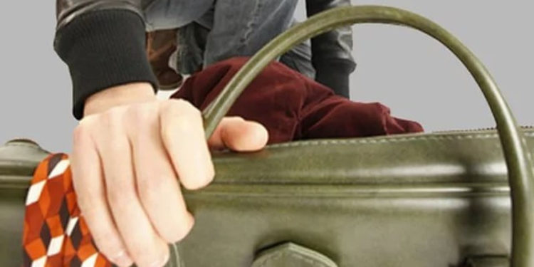 У Тернополі вкрали сумку у переселенки, коли вона прийшла у фонд по допомогу