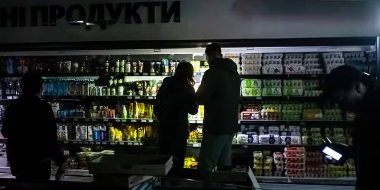 Де у Тернополі можна придбати продукти, коли немає світла: перелік магазинів