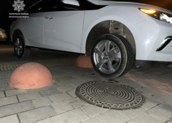 У Тернополі нетверезий водій вчинив ДТП, дебоширив та погрожував патрульним