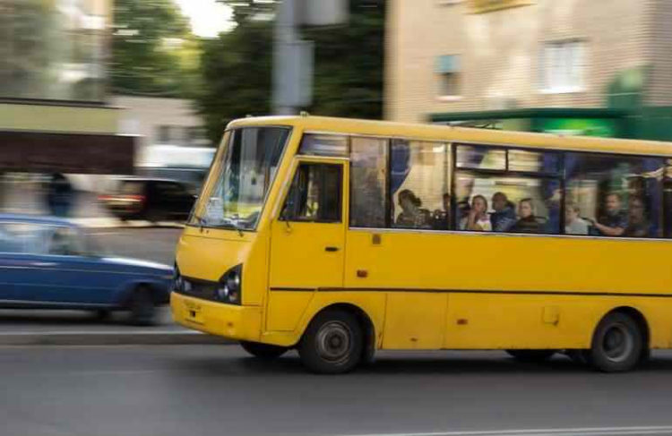 В Івано-Франківську та Чернівцях здорожчав транспорт