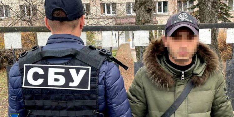 СБУ затримала у Тернополі іноземного злочинця, якого шукає Інтерпол, і який намагався створити кримінальне угруповання в Україні