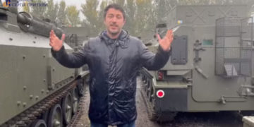 Найвідоміший волонтер з Тернопільщини оголосив черговий збір на 50 британських БТР