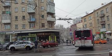 У центрі Тернополя сьогодні спостерігали транспортний колапс, – обірвалися тролейбусні лінії