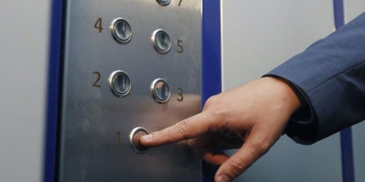 Стало відомо коли у Тернополі запрацюють ліфти