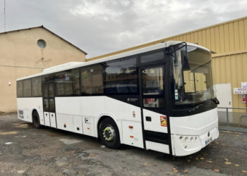 Французька транспортна компанія передала автобус для громади на Тернопільщині