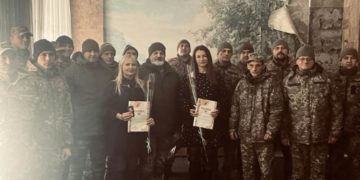 Волонтерку і керівницю ГО «Асоціація жінок України «Дія.Тернопіль» Ольгу Шахін нагородили медаллю