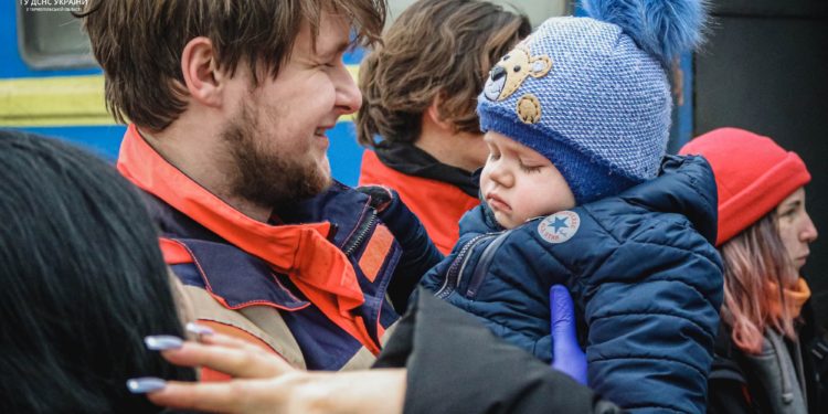 До Тернополя евакуювали десятки людей з Донеччини