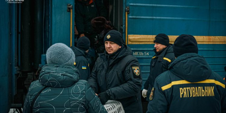 До Тернополя евакуювали десятки людей з Донеччини