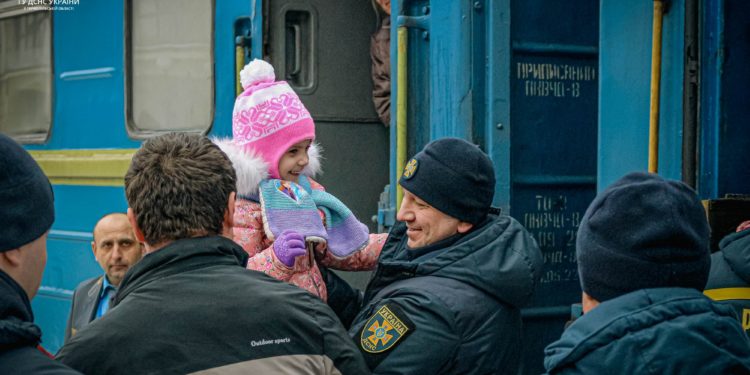 До Тернополя евакуювали десятки людей з Донеччини