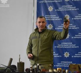 Тернопільські поліцейські вчилися поводитися з вибухівкою