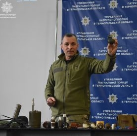 Тернопільські поліцейські вчилися поводитися з вибухівкою