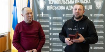 Герої поміж нас: житель Тернопільщини вивіз 30 людей з-під обстрілів