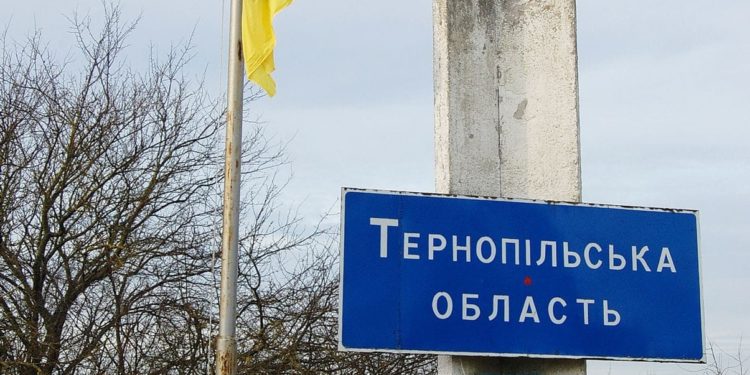 Тернопільщина прощається з Героєм Романом Мельничуком
