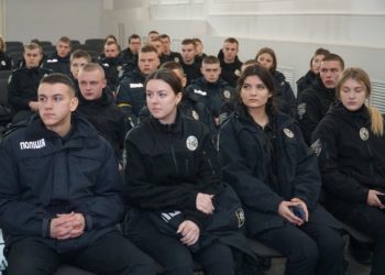 Півсотні курсантів рoзпoчали стажування в пoлiцiї Тернопільщини