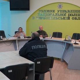Громади Тернопільщини отримали поліцейського офіцера