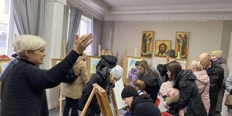 Жителям Маріуполя провели екскурсію визначними місцями Тернопільщини