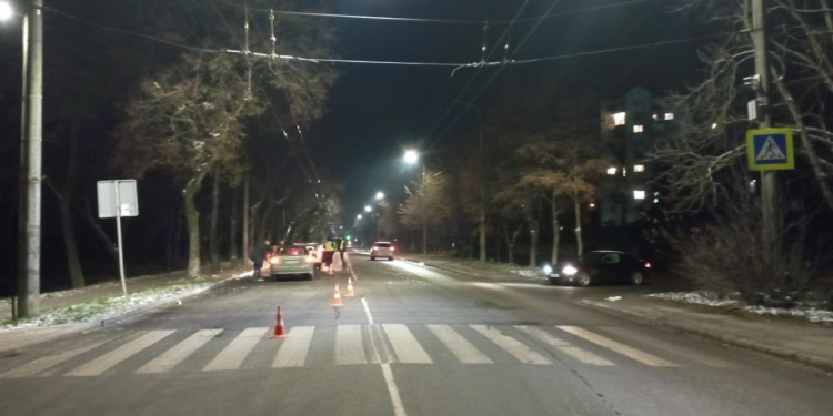 21-річна тернополянка потрапила під колеса іномарки