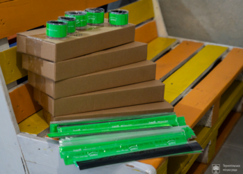 Учні Тернополя можуть безплатно отримати світловідбивальні стрічки