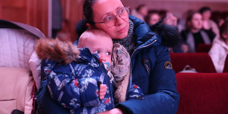 Тернопільські студенти зробили свято для юних переселенців