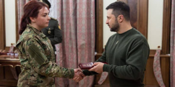 Президент нагородив орденом Тернопільську “Пташку” з “Азовсталі”