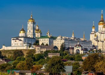 Почаївську лавру заберуть в московської церкви