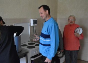 У селі Пишківці на Тернопільщині для внутрішньо-переміщених осіб діє соціальна кухня