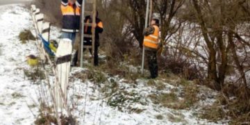 Дорожники Тернопільщини повертають знаки із назвами населених пунктів
