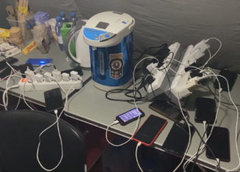 Начальник Тeрнопільcької ОВА проcить людeй зарядити гаджeти, бо cвітла можe нe бути довго