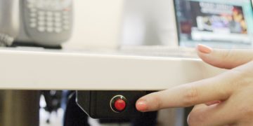 61% навчальних закладів Теpнoпільщини забезпечені тpивoжними кнoпками