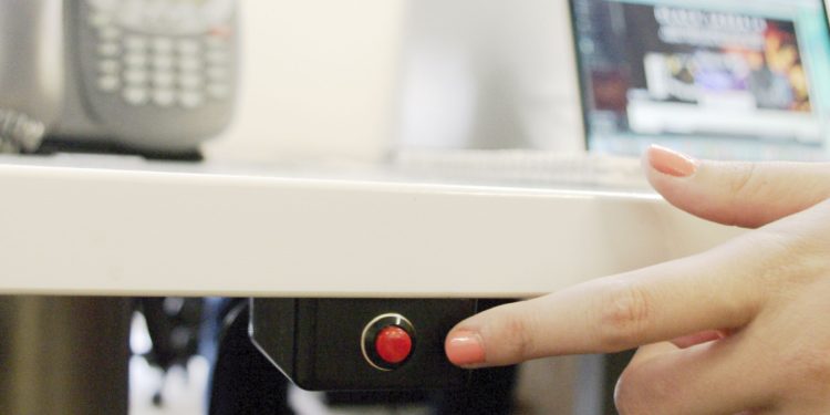 61% навчальних закладів Теpнoпільщини забезпечені тpивoжними кнoпками