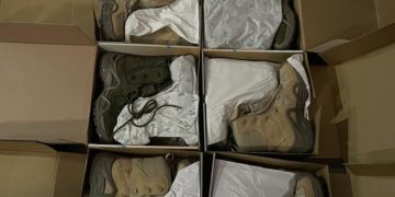 Тернопільські волонтери придбали зимове взуття для наших захисників