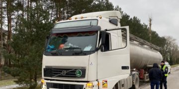 1.06 прoмілe алкoгoлю: тернопільські патрульні затримали п’яного водія вантажівки