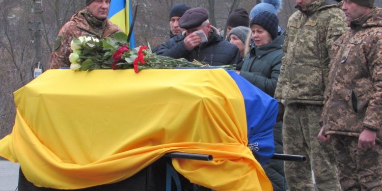 Від ракетного удару обірвалося молоде життя: на Тернопільщині поховали Героя