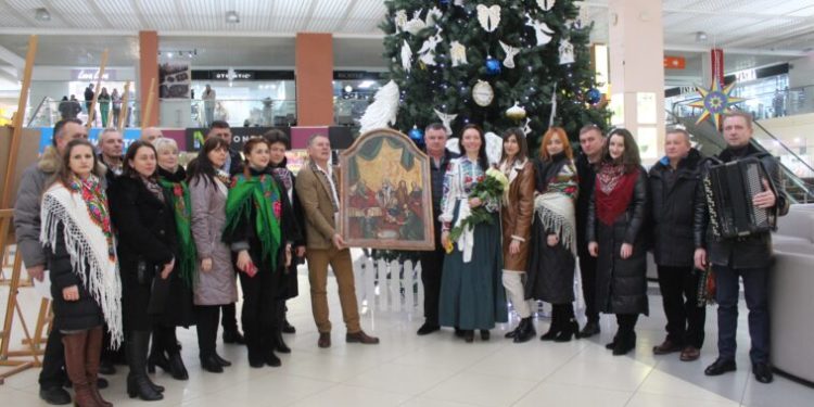 Старовину ікону подарували одній з громад Тернопільщини