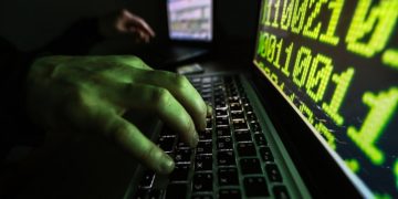 Тернополянам розповіли, як не стати жертвами кібершахраїв