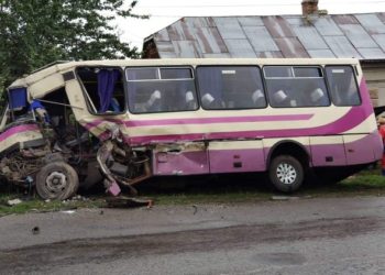 Рейсовий автобус потрапив в аварію поблизу Тернополя