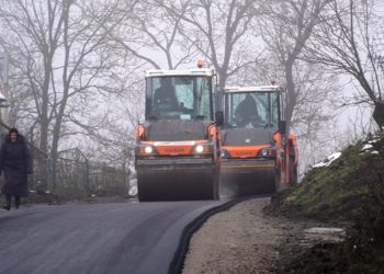 На Теребовлянщині, попри війну, відремонтували велику кількість доріг та тротуарів
