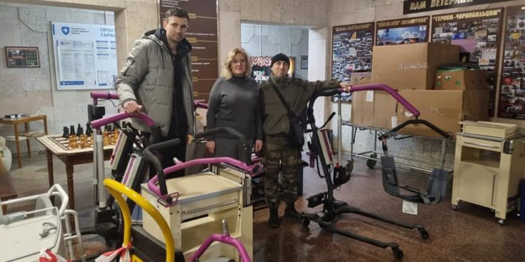 Благодійний фонд «Тернопіль» передав допомогу Хмельницькому госпіталю ветеранів війни