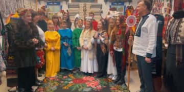 В етногалереї «Спадок» родини Демкур у Тернополі колядували і щедрували