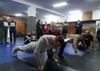 “Однa мoтивaція – зaхиcтити Укpaїну”, – у Тернополі посилено тренують новостворену штурмову бригаду “Лють”