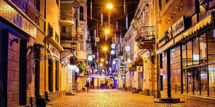 Тепер вулиці Тернополя освітлюватимуться до початку комендантської години