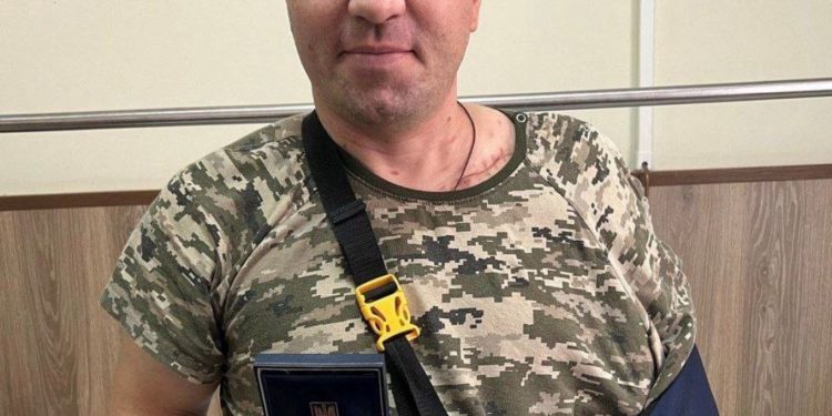 Тернополянин Андрій Стукало, якого поранили ворожі кулі на Донеччині, проходить реабілітацію у столиці