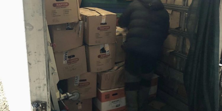 «Частина речей уже має одержувачів»: у благодійний фонд «Хвилі змін» привезли допомогу з Німеччини