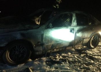 В центрі Тернополя згоріла дорога іномарка